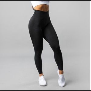 ALPHALETE Black Halo Leggings